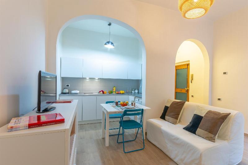L'APPARTEMENT DE PAOLO — забронировать отель в Флоренции