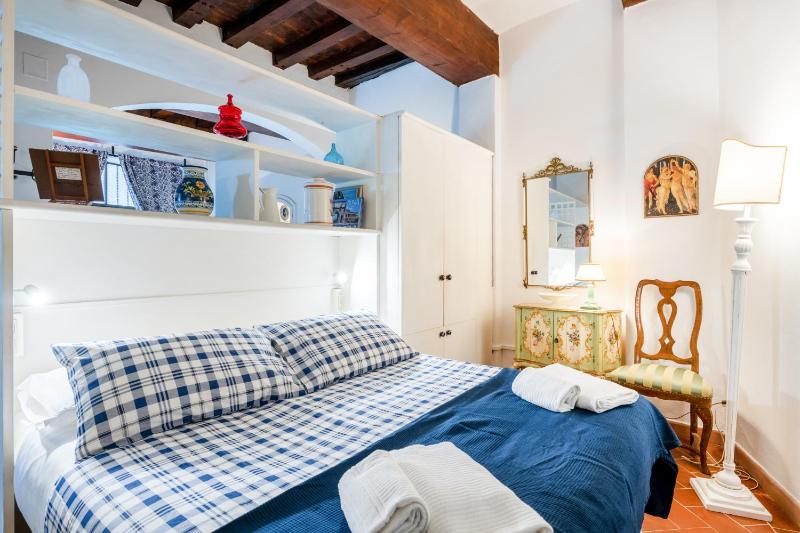 Magnoli & Ponte Vecchio Apartment — отель с удобствами в Флоренции