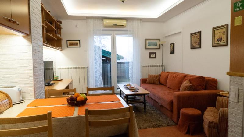 Apartment Akacija Gardens — отель с удобствами в Белграде
