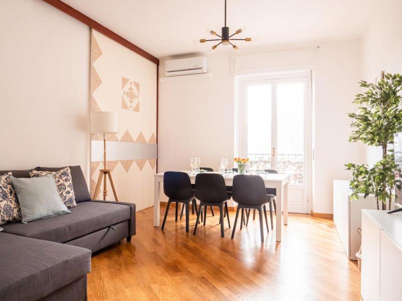 The Best Rent - Two-bedroom apartment in Maciachini district — отель в Милане, Италия