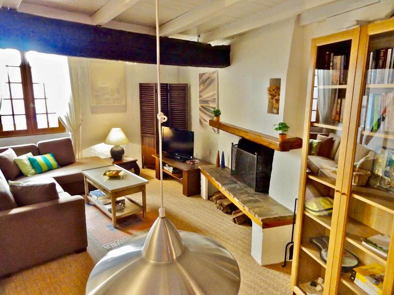 Charming duplex in the heart of the village - Charmant duplex au coeur du village - — отель с удобным расположением в Сент-Тропезе