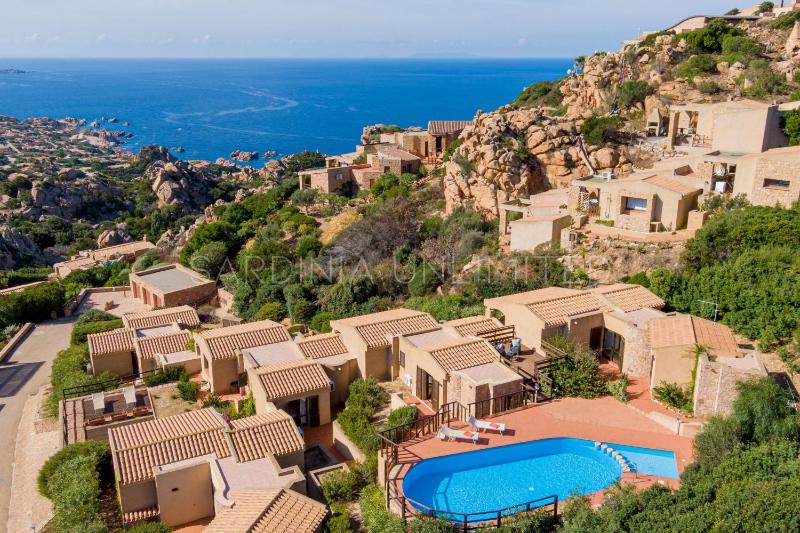 Violetta 5 a Costa Paradiso - Lussuosa Villa con Piscina