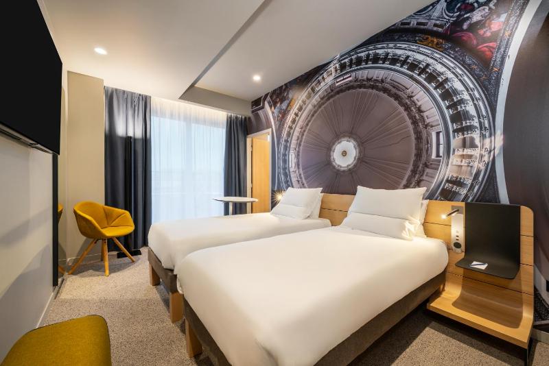 Novotel Paris 20 Belleville 4 — отель в Париже, Франция