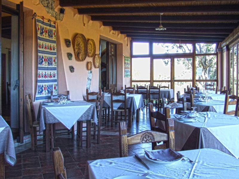 I Mandorli a Lotzorai - Agriturismo con Piscina Rustico