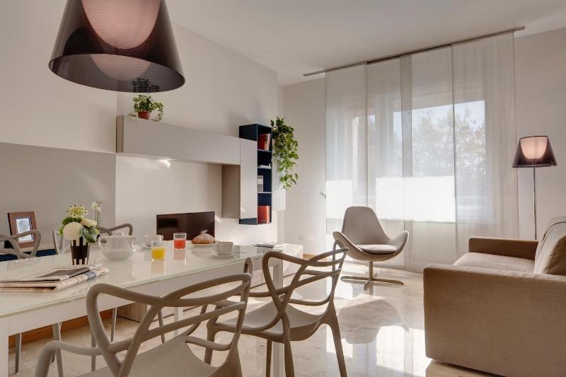 Contempora Apartments - Elvezia 8 - E21 — комфортный отель в Милане