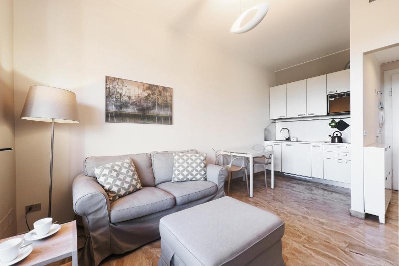 Contempora Apartments - Elvezia 8 - E52 — отель с удобствами в Милане