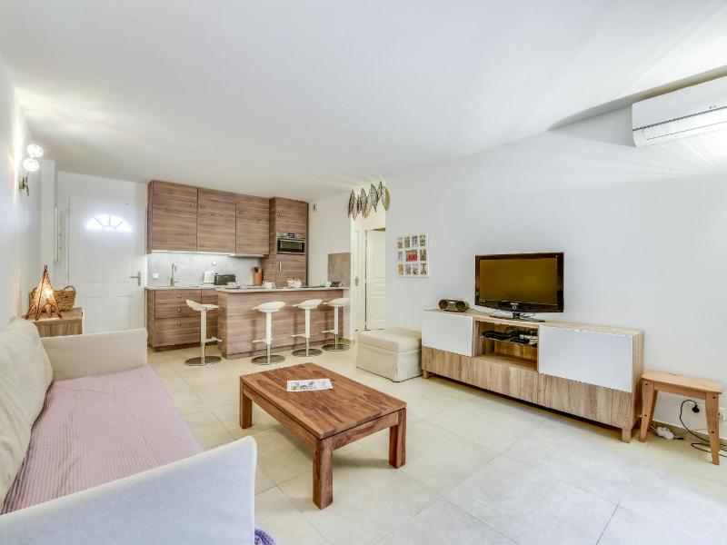 Apartment Le Jardin d'Artemis-1 by Interhome — отель с удобным расположением в Сент-Тропезе