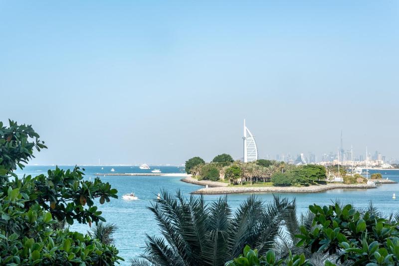 Baytik- Stunning 1BR Apartment Shoreline Palm Jumeirah — отзывы гостей и цены