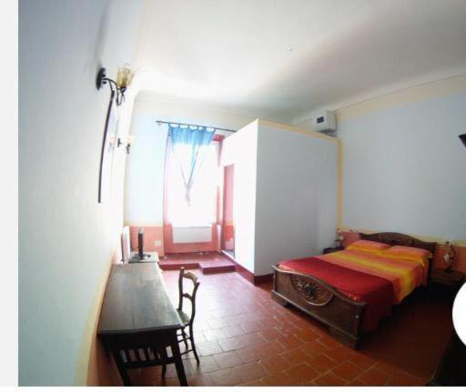 Ampia stanza a Sassari - Elegante camera nel centro