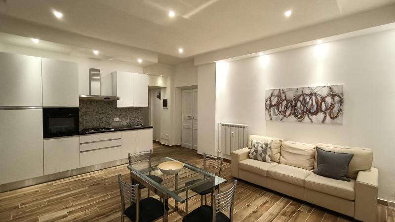 Цены на Casa mia Metro A 100mt в Риме