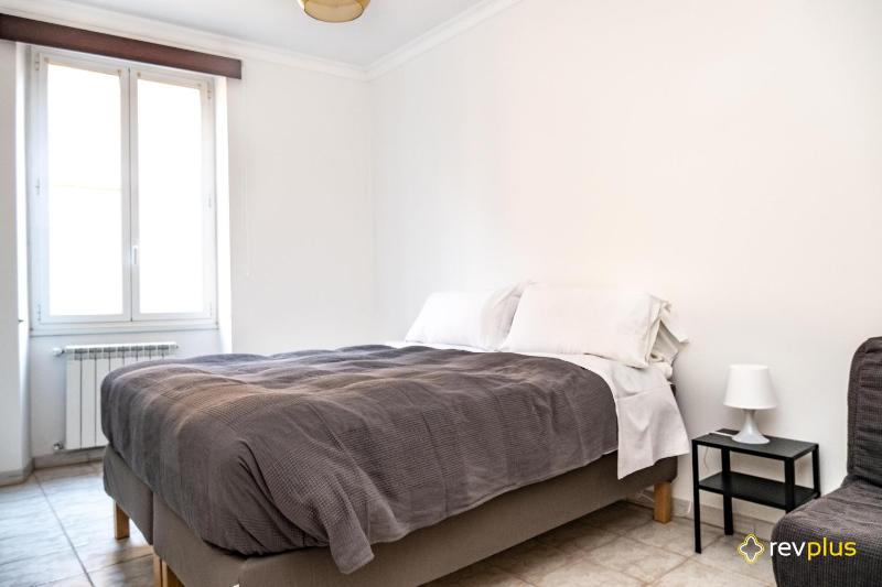 Mecenate Apartment Cavour — комфортный отель в Риме
