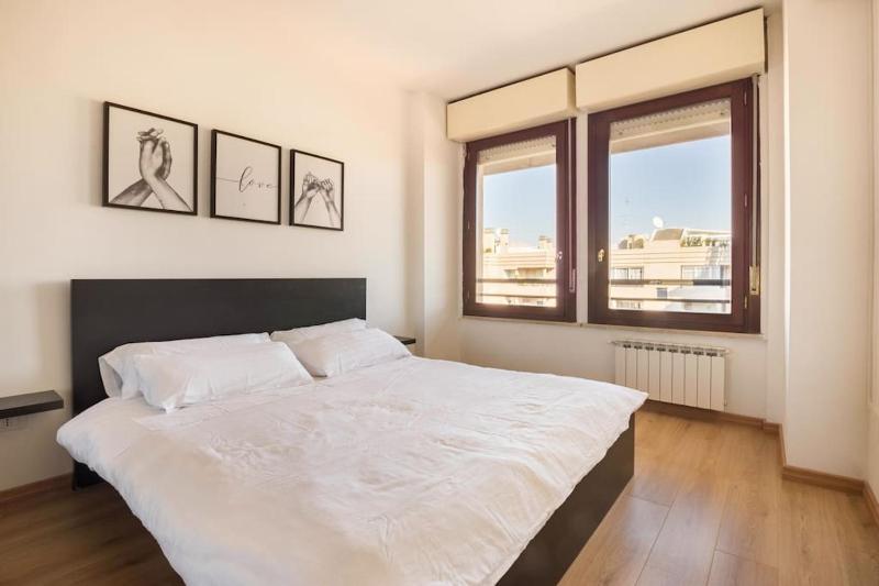 [PENTHOUSE ROME- 5 stars] elegant apartment — отель с удобствами в Риме