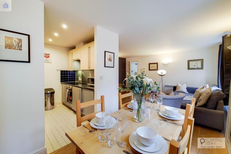 Capital Stay Aldgate - Two bed Apartment — комфортный отель в Лондоне