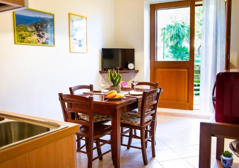 Casa Mare Calmo a Cala Gonone - Romantico Nido Sul Mare