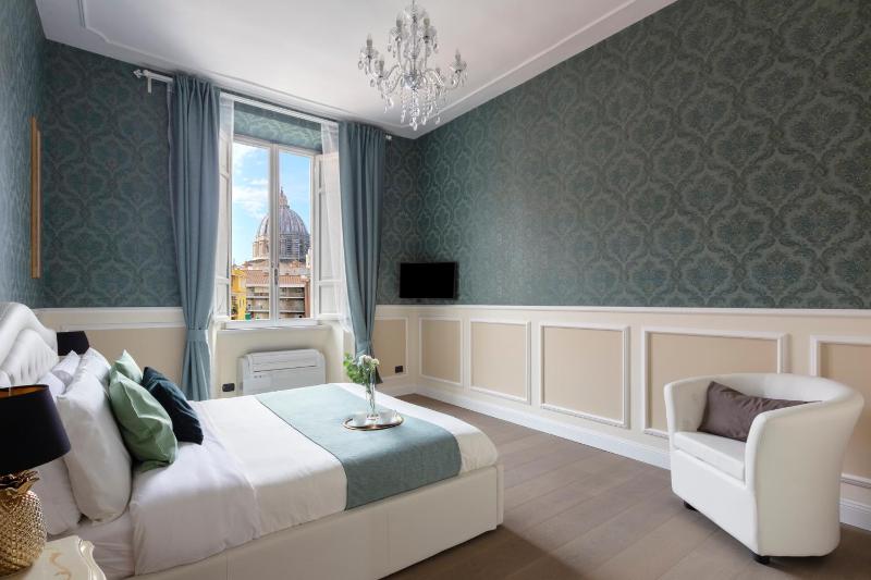 Renaissance Luxury Experience — отель с удобным расположением в Риме