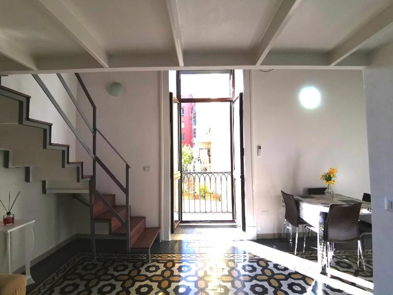 Cuccumella Home — отель в Неаполе, Италия