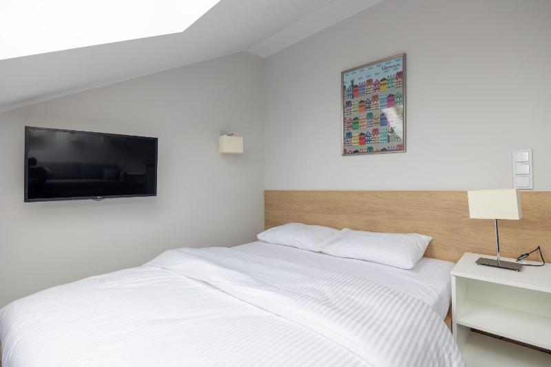 Aparthotel Esencja Warszawy Nowy Swiat — отель в Варшаве, Польша