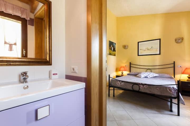 Casa Marcella a Costa Rei - Accogliente Villa con Giardino