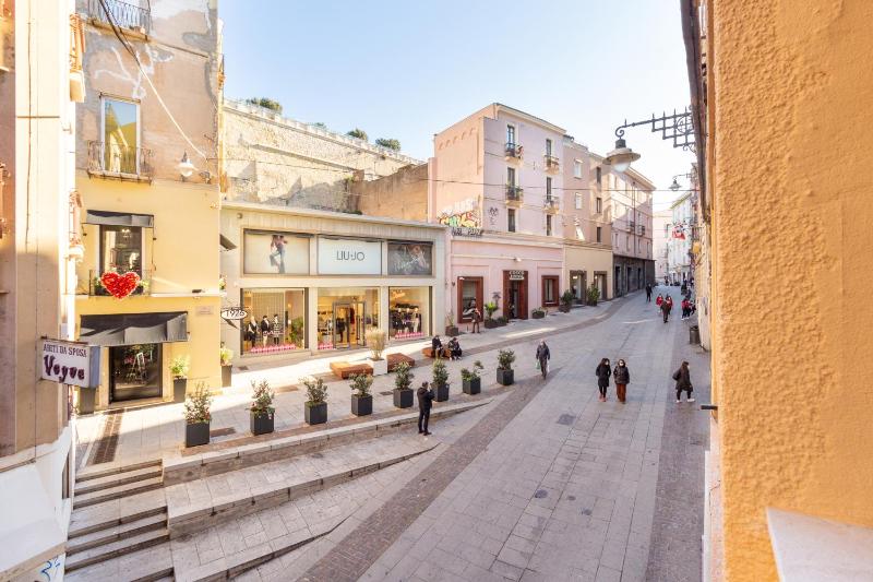 Al Bastione a Cagliari - Elegante Appartamento Storico