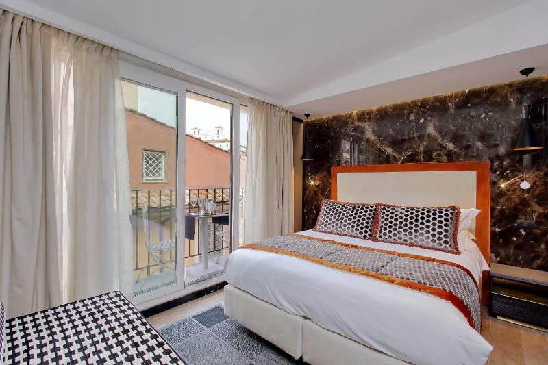 HELMIRAGE PIAZZA DI SPAGNA SUITE — отель в Риме, Италия