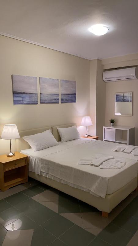 Dina apartment — забронировать отель в Афины