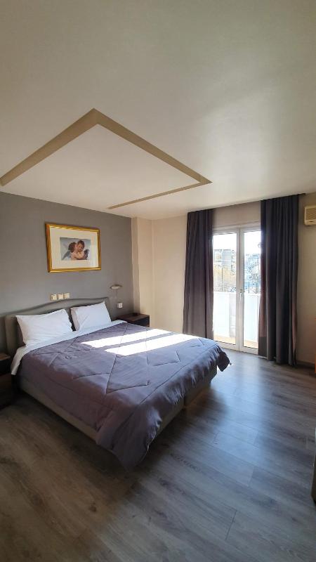 Athens Lydia Hotel — отель с удобствами в Афины