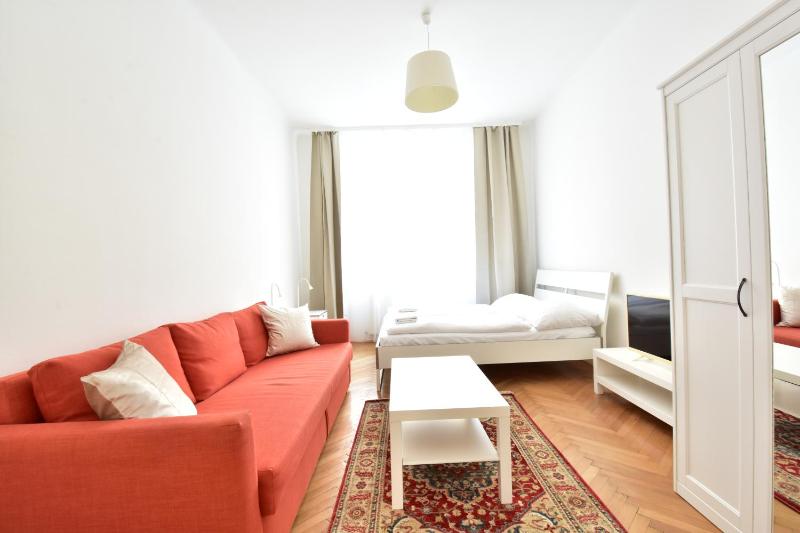 UNIVERSUM APARTMENT 3 — комфортный отель в вене