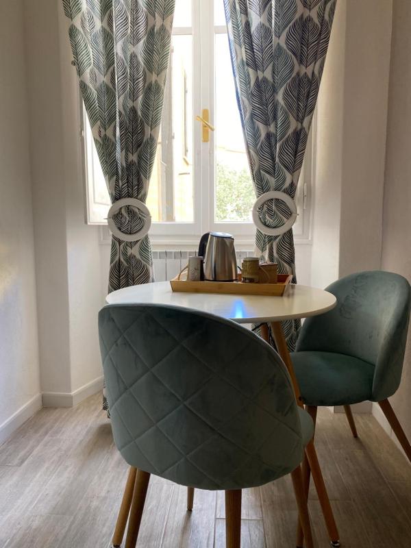 Iola Rooms a Cagliari - Accogliente guest house centrale