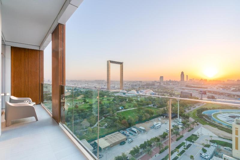 Ultimate Stay / 3 Beds / Gorgeous Frame and Park View / 250m from Metro / 1 Stop from World Trade Center — забронировать отель в Дубае