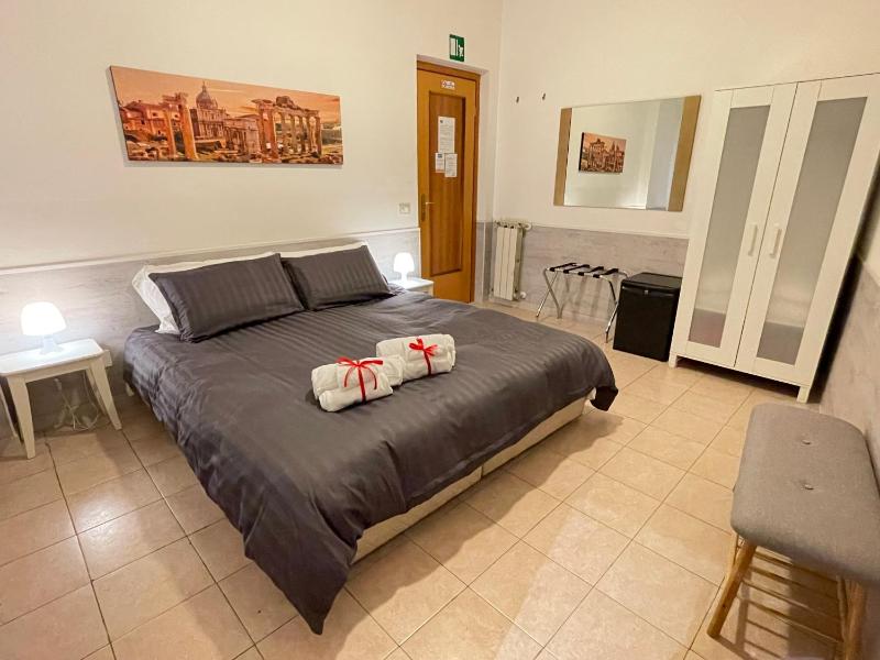 Цены на Roman Holidays Rooms Otranto в Риме