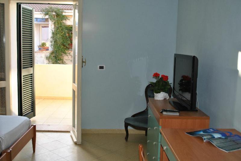 Hotel Geranio Rosso a Stintino: Relax vicino al mare