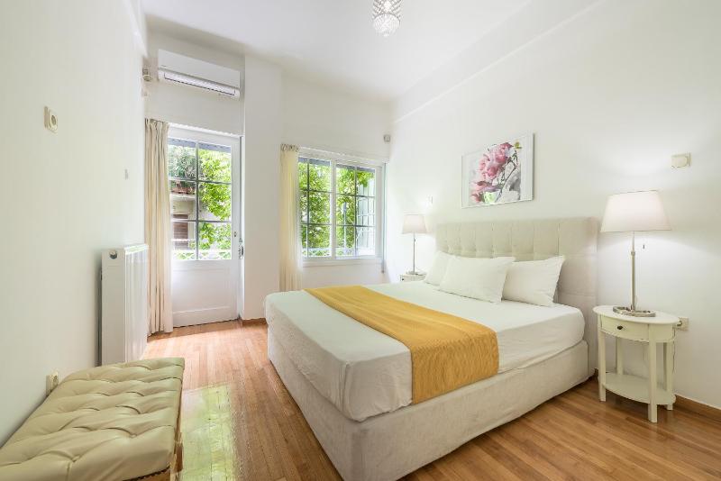 Victoria Prestige Suites Apartments — отзывы гостей и цены