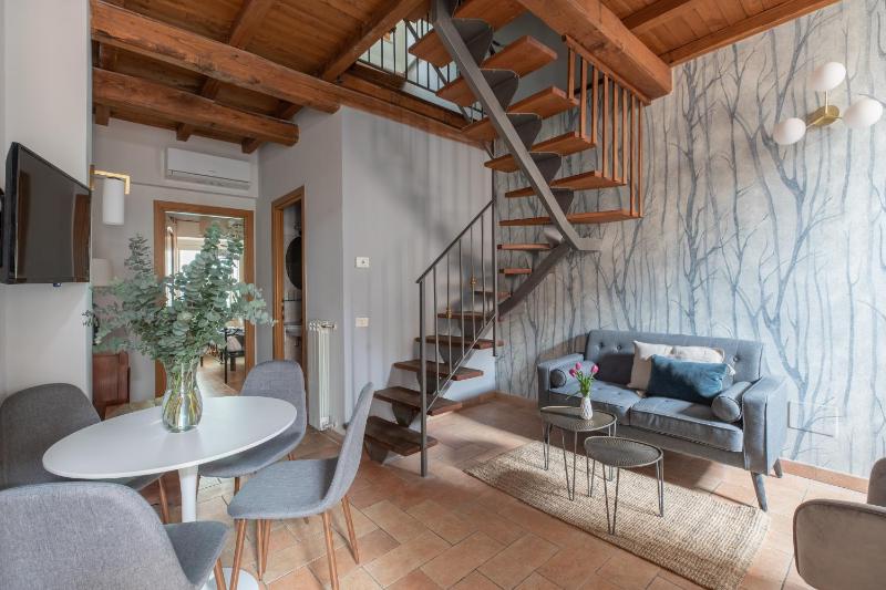 IFlat Charming Apartment near Piazza Venezia — комфортный отель в Риме