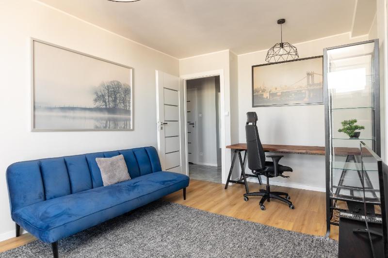 Park Mirowski Blue Apartment — забронировать отель в Варшаве
