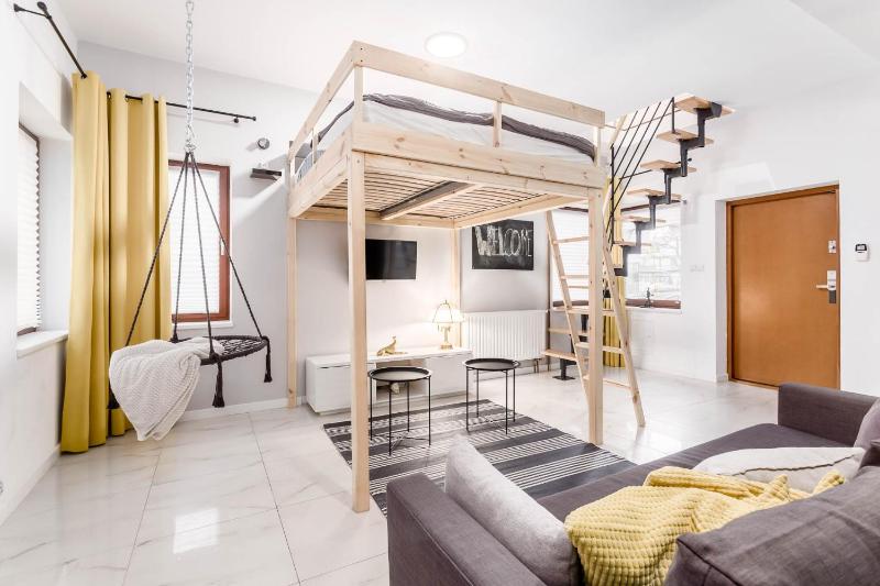 Chill Apartments K15 Two Floor House — отель в Варшаве, Польша