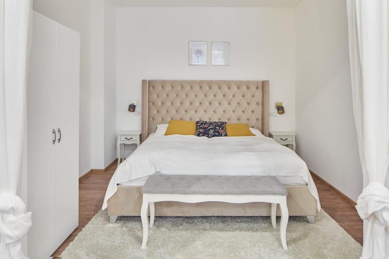 Nice and cozy apartment right at TV tower — отель в Праге, Чешская Республика