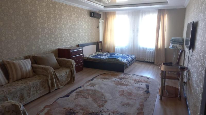 Цены на Odnokomnatnaa VIP kvartira radom plosad' Isataa i Mahambeta в Атырау