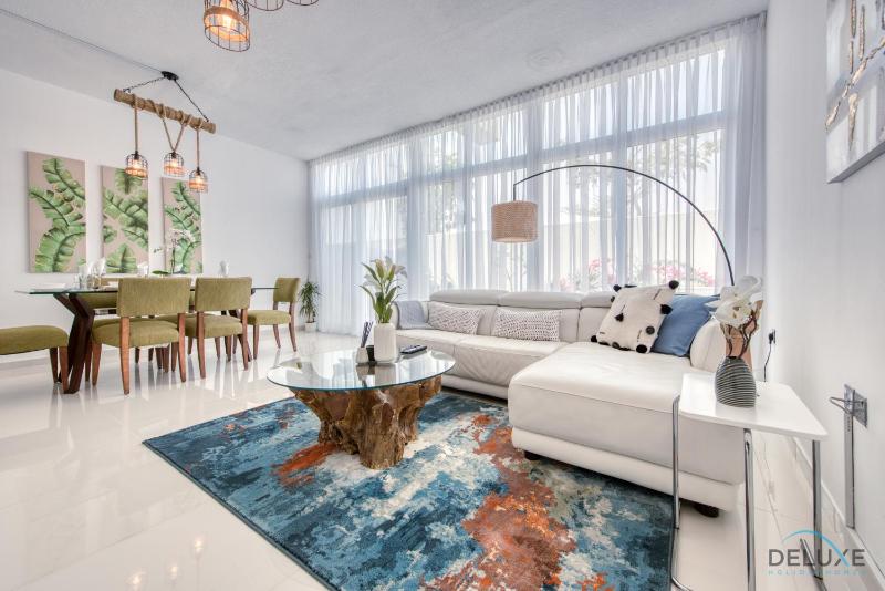 Affluent 3BR Townhouse at DAMAC Hills 2, Dubailand by Deluxe Holiday Homes — забронировать отель в Дубае