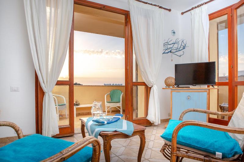Casa Giusi a Santa Teresa: Spettacolare apt fronte mare