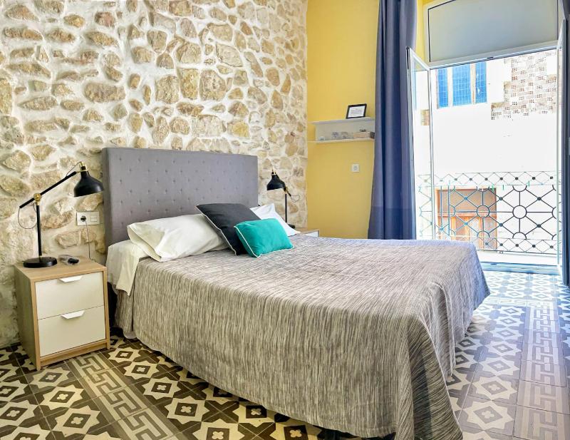 Pension Alicante San Nicolas — комфортный отель в Аликанте
