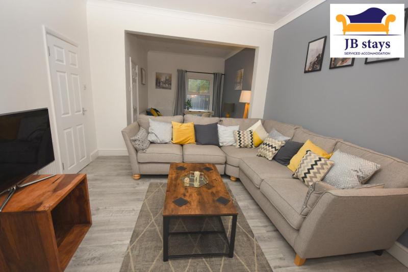 JB stays Greenwich, 3 bed house,ideal for contractors and family — комфортный отель в Лондоне