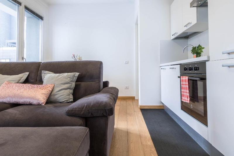 JOIVY Superb Flat for 4 with Balcony near Milano Centrale — отель с удобным расположением в Милане