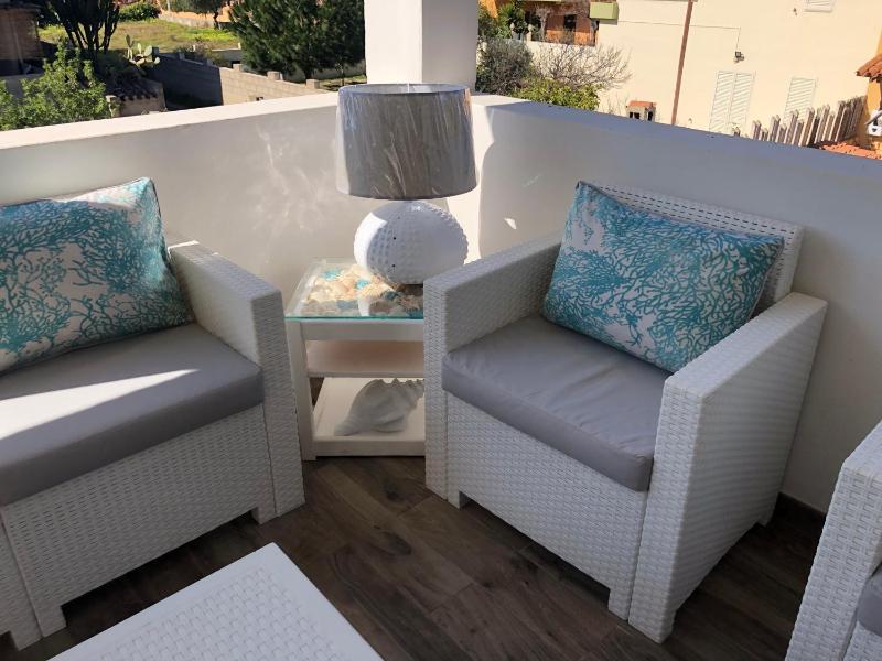Casa Babila a Solanas - Spettacolare Vista Mare
