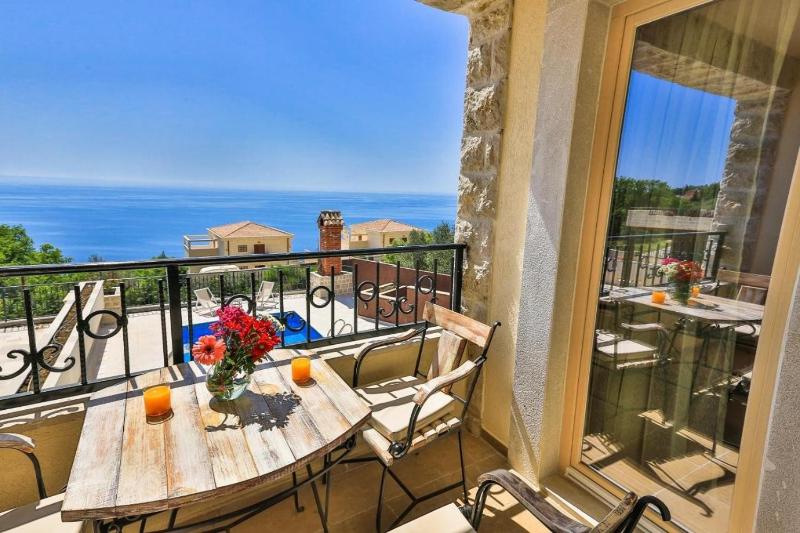 Sunny Villa Aqua — комфортный отель в Будва