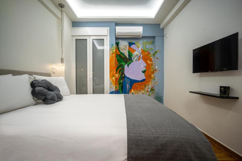 "Stay in Art" Kolonaki Luxury Apartment — отзывы гостей и цены