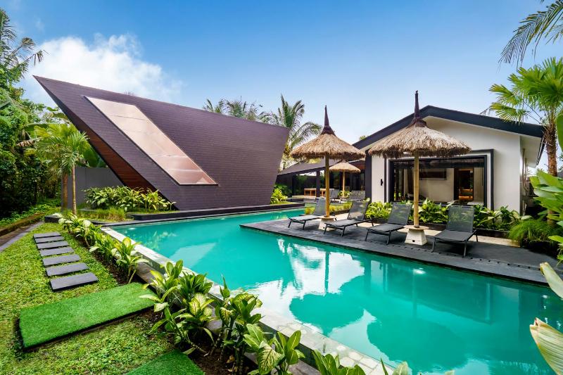 Villa Yoga Shala by BaliSuperHost — отель в Убуде, Индонезия