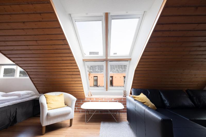 2ndhomes Unique Two Storey Penthouse with Terrace in Kamppi — отель в Хельсинки, Финляндия