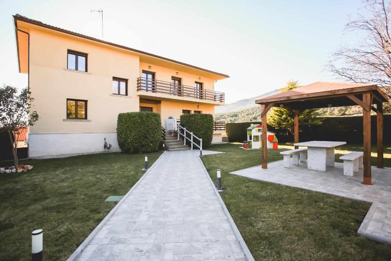 Цены на Casa Rural Sierra Oeste в Мадриде