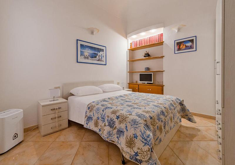 Residenza Mocci a La Maddalena - Oasi con Giardino