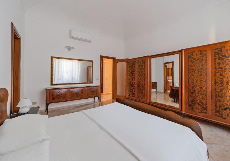 Residenza Mocci a La Maddalena - Oasi con Giardino